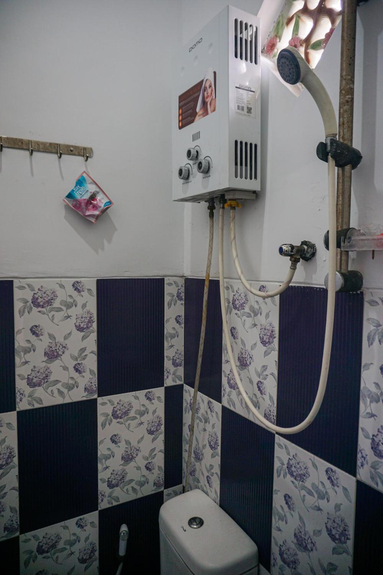 Gigafa Homestay Probolinggo Buitenkant foto